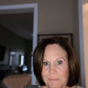 Meet your Posher, Deborah